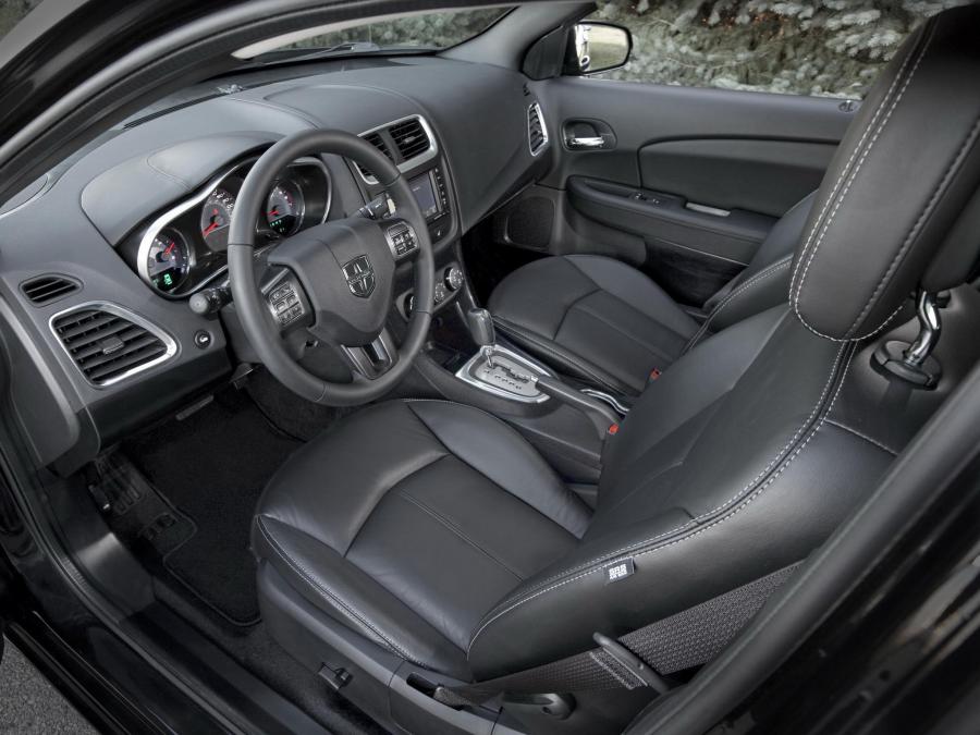  Dodge Avenger 2010 года  (фото 4 из 17)